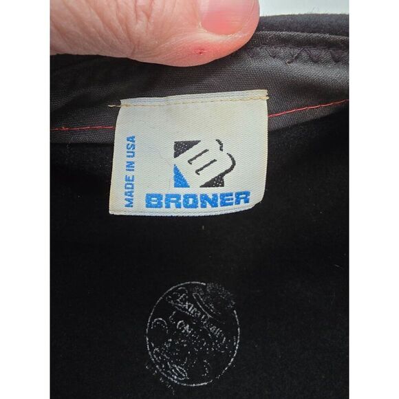 Vintage Broner Black Wool Beret Hat With Fuzzy Texture & Cozy Fit made in USA - Picture 9 of 10